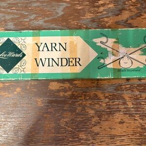 Yarn Winder by - Green